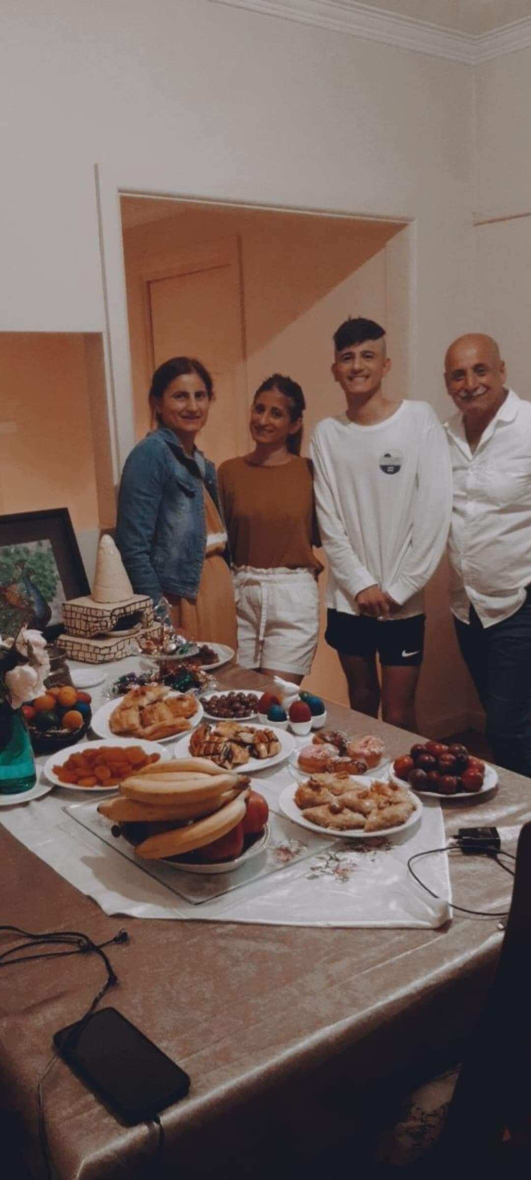 Diyana's family during her Ser Sal.