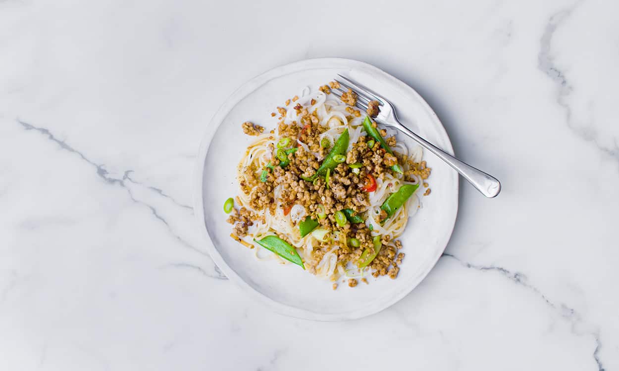 Sizzling pork and sugar snap peas 