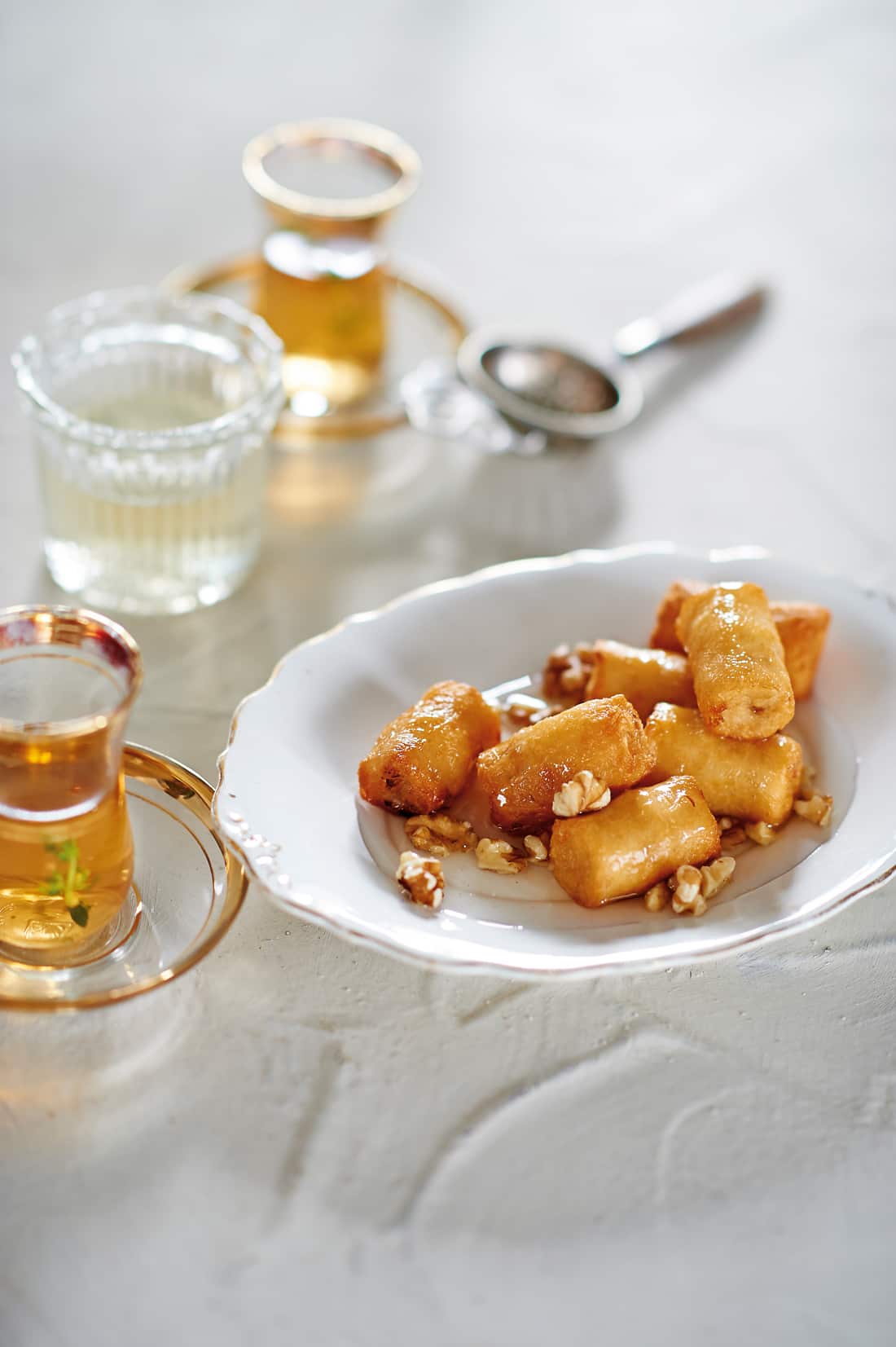 Apricot and walnut dolmas