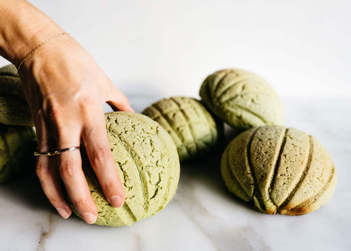 Matcha Melon Pan (Japanese Sweet Bread Buns) from Fix Feast Flair.