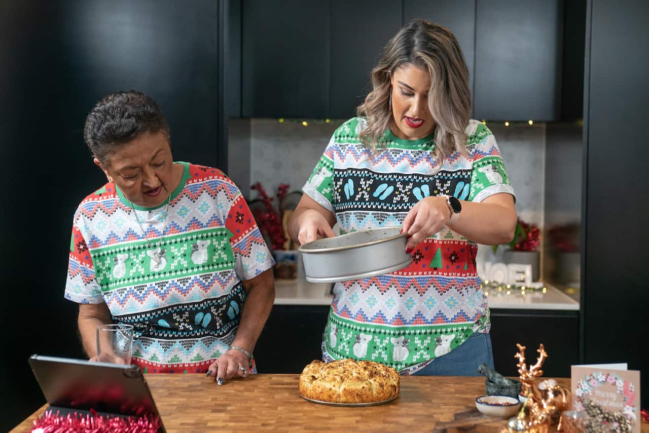 Dishing It Up Christmas 