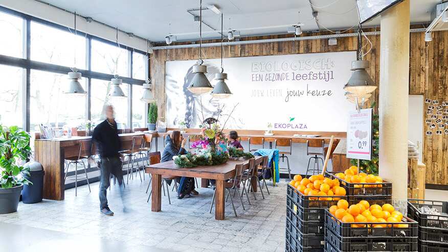 Dutch supermarket introduces world-first plastic-free aisle 