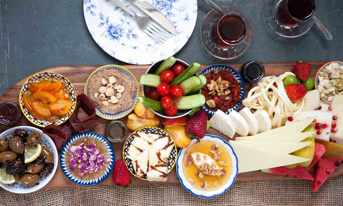 Efendy breakfast board