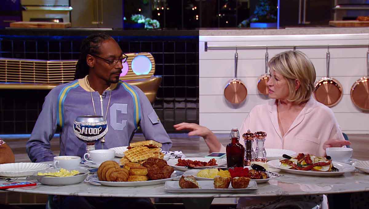 Martha and Snoop's Potluck Dinner Party 