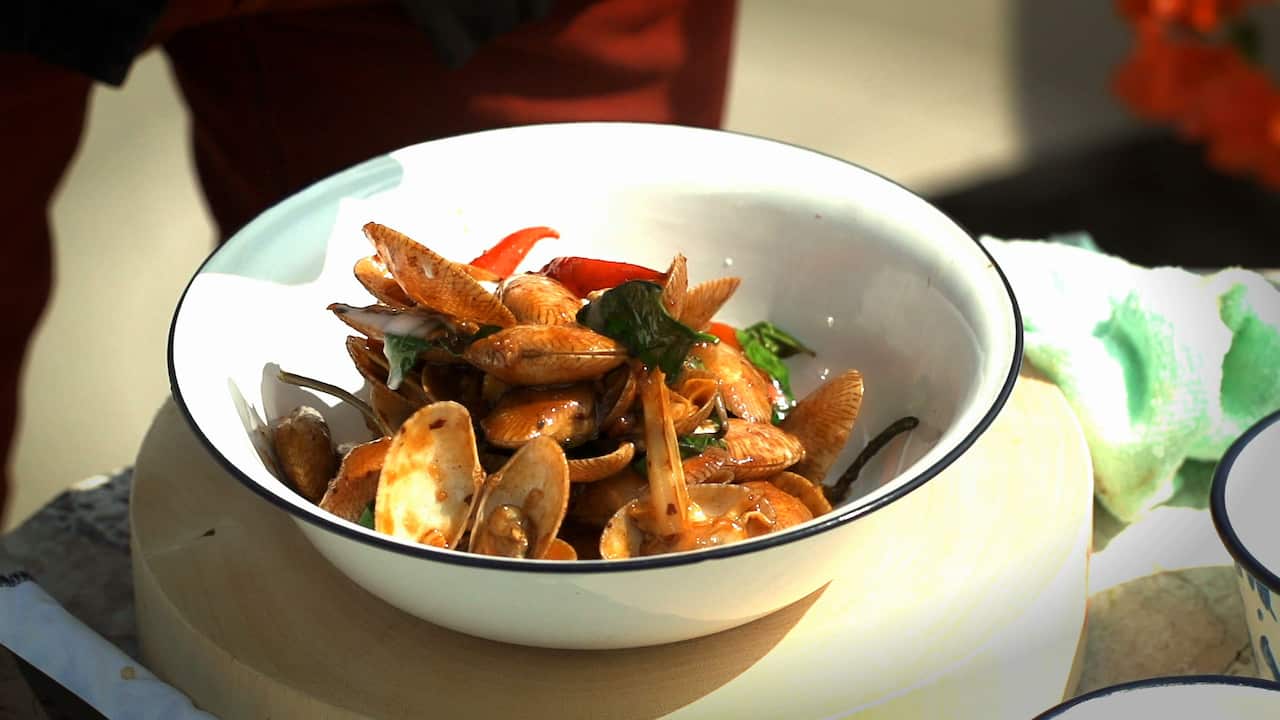 Stir-fried clams with chilli jam and Thai basil