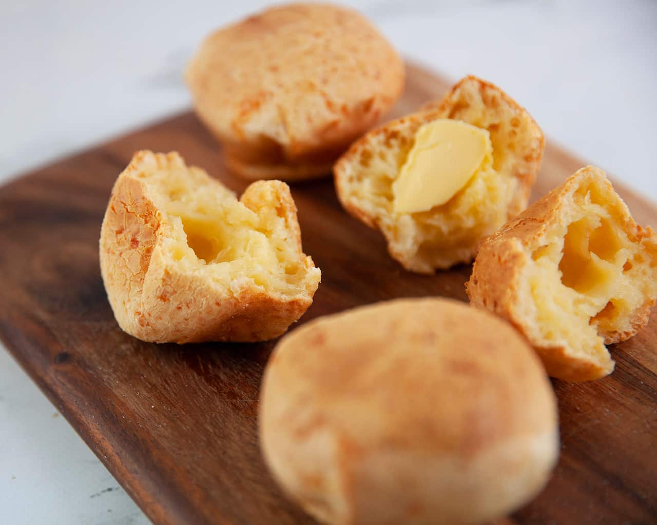 Extra puffy gluten-free Brazilian cheese puffs