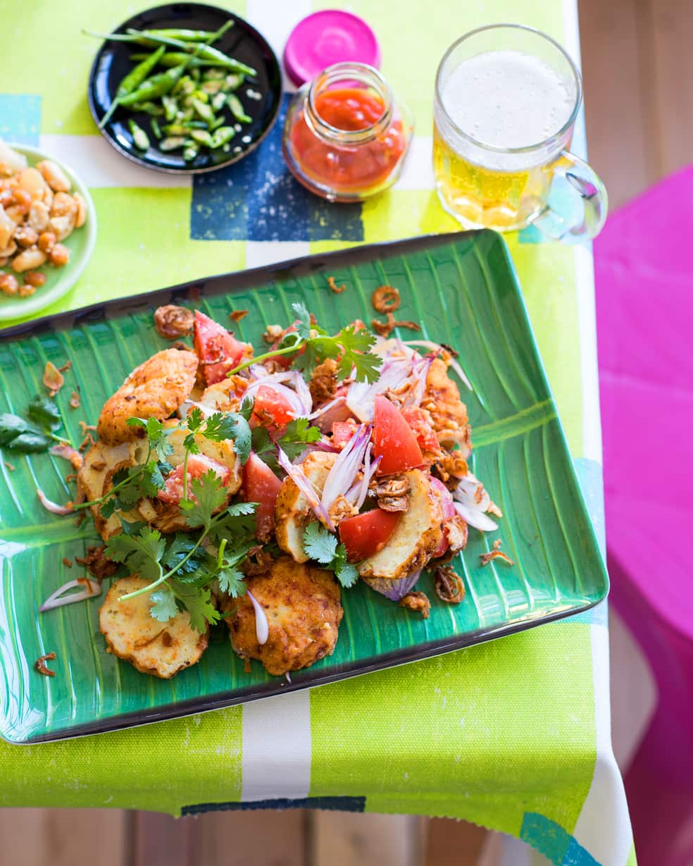 Fish cake salad (nga phe thoke)
