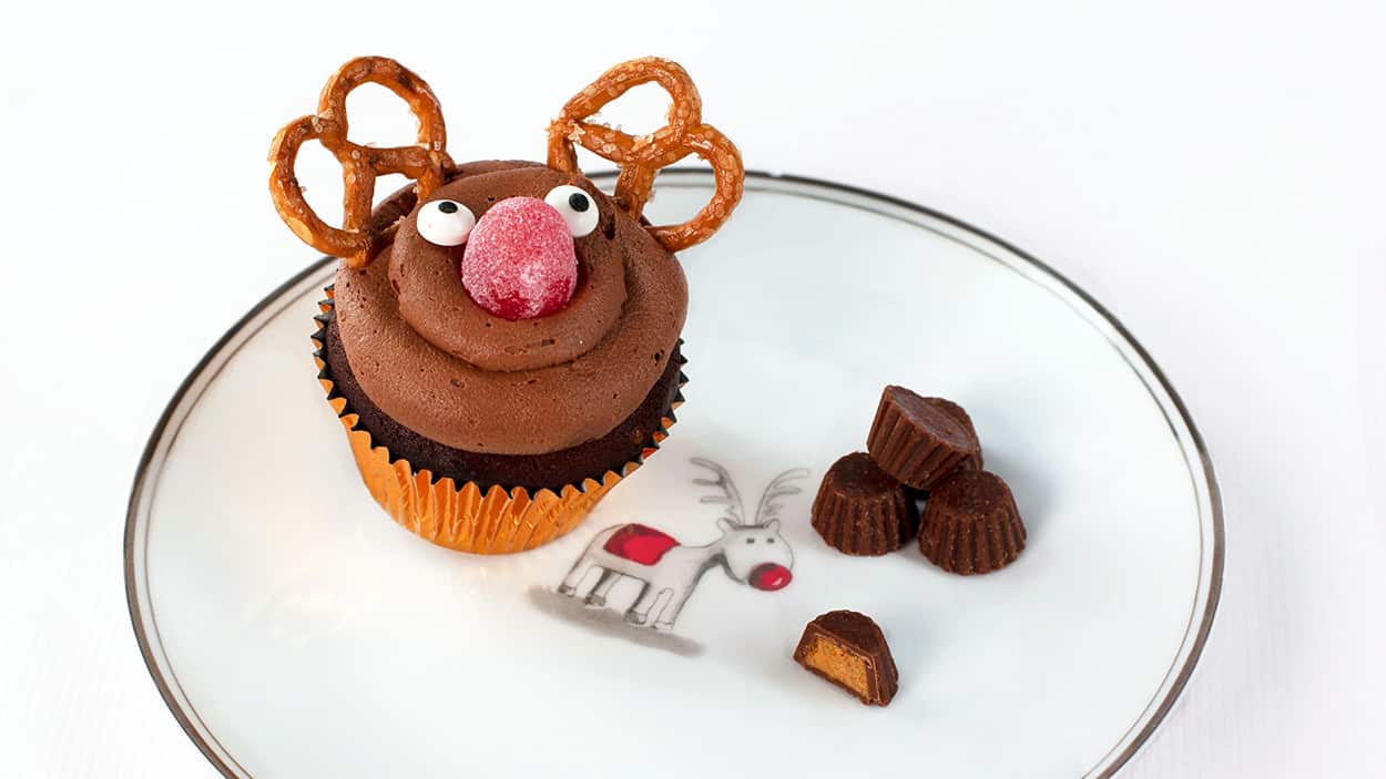 Reindeer cupcakes with peanut butter frosting