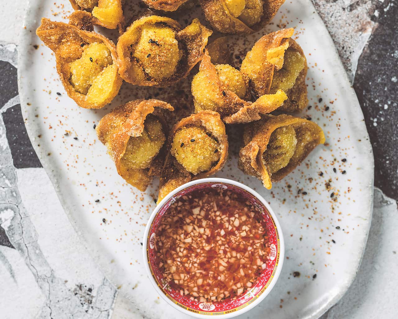 Fried prawn wontons