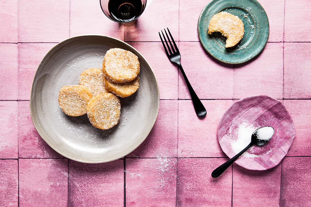 Fried sticky rice cakes