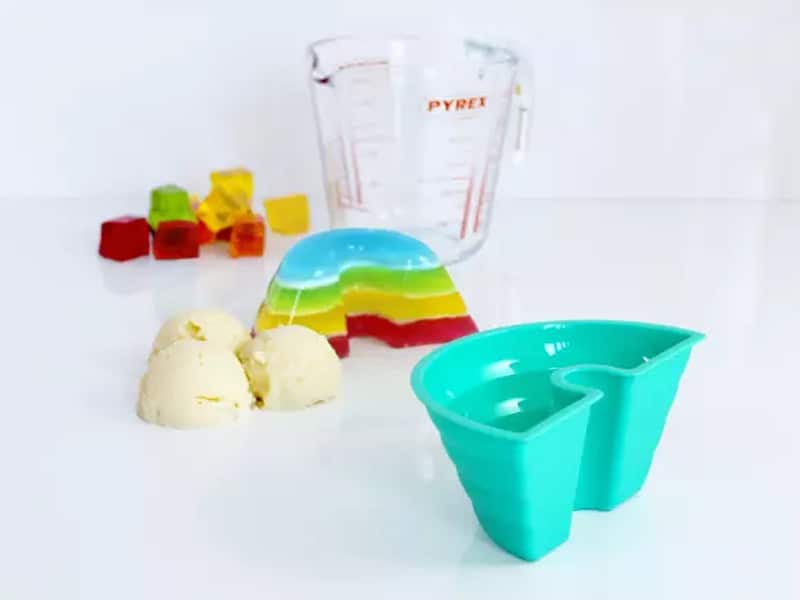 Rainbow jelly mould