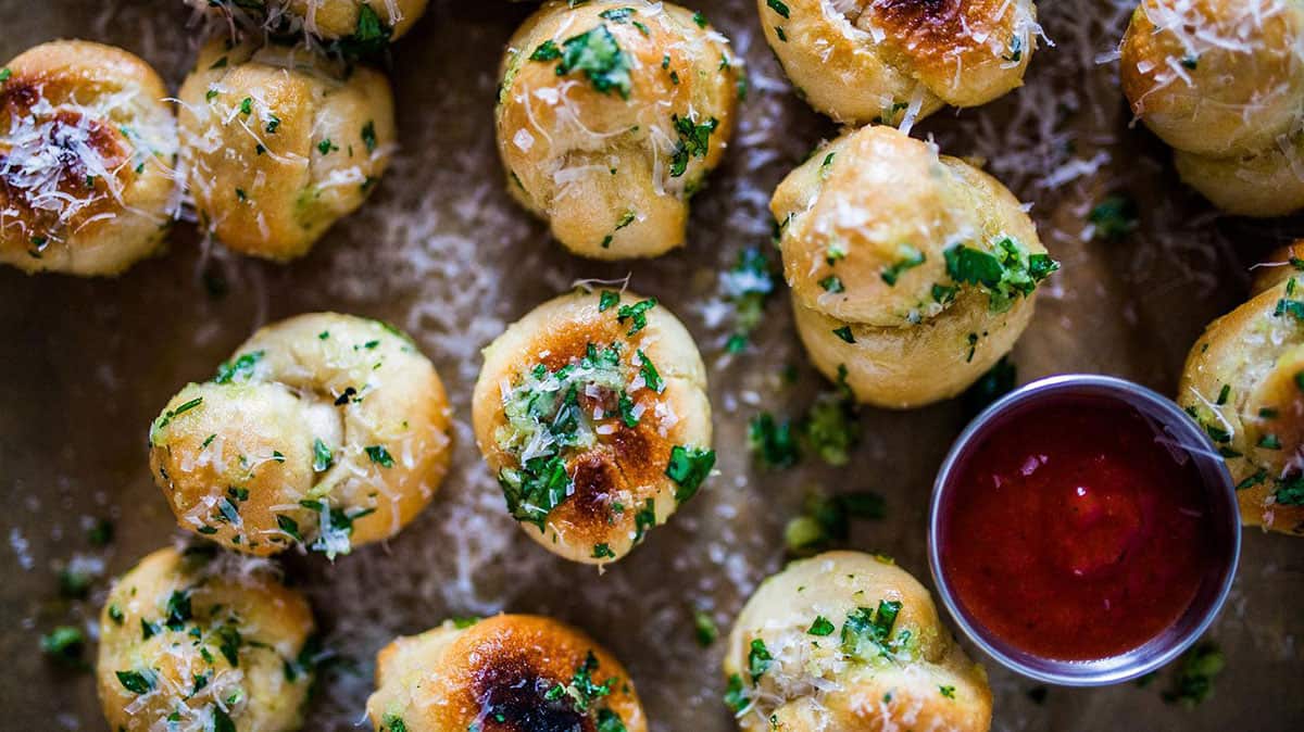 Garlic knots