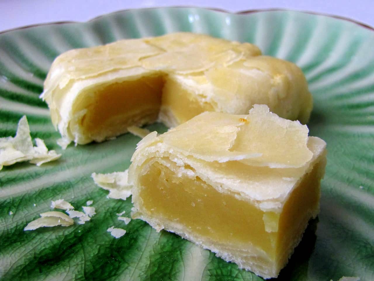 Filipino baked cakes made with flaky crust filled with sweet mung-bean paste.