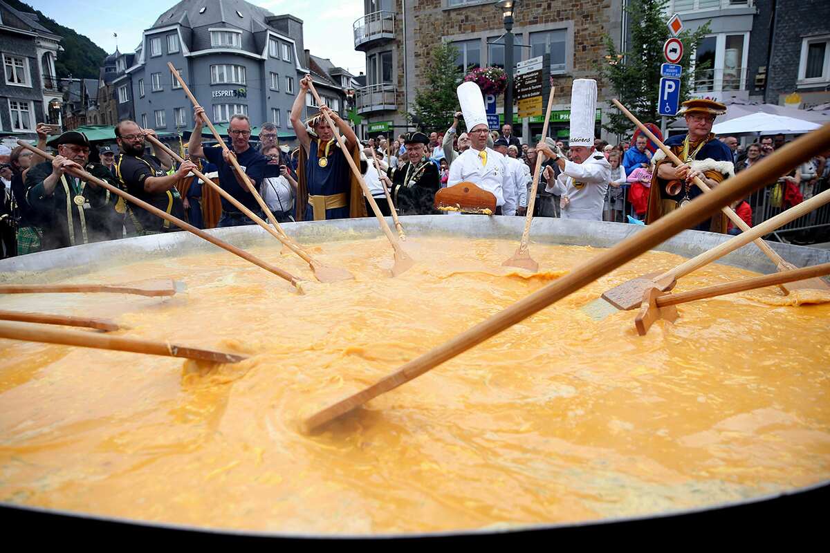 Giant Omelette