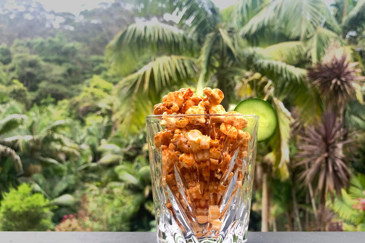 Gin and tonic popcorn