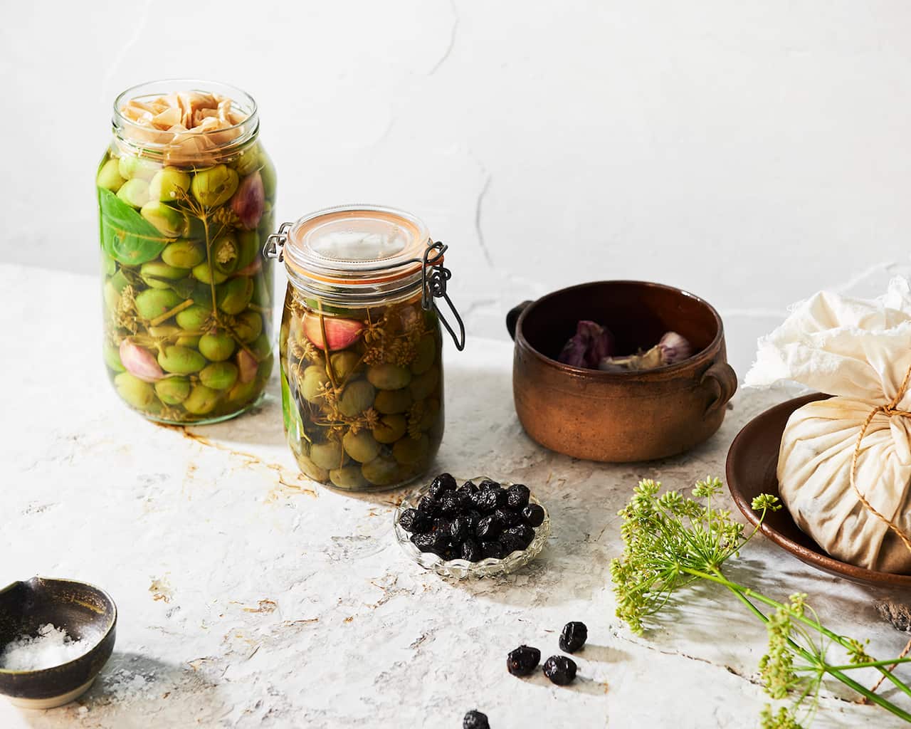 Grandma's smashed olives (olives trencades de l'avi)