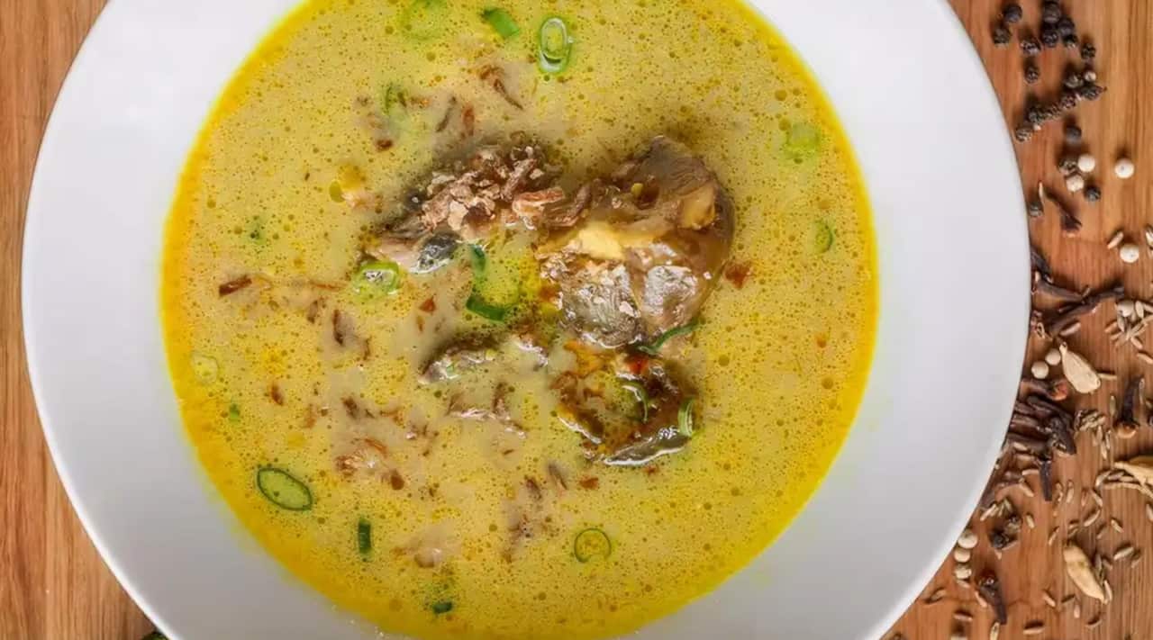 Gulai konro at Manise Cafe