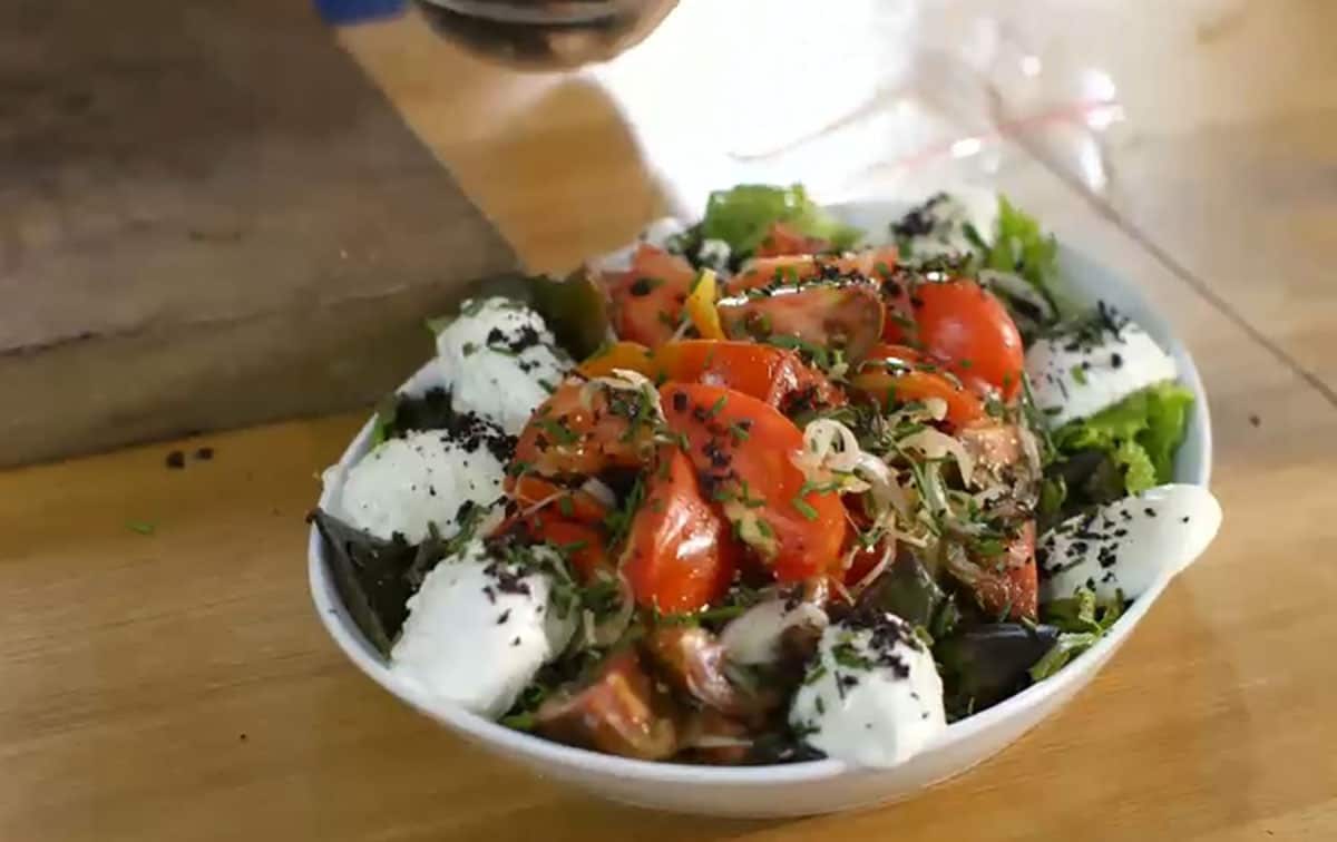 Heritage tomato and mozzarella salad