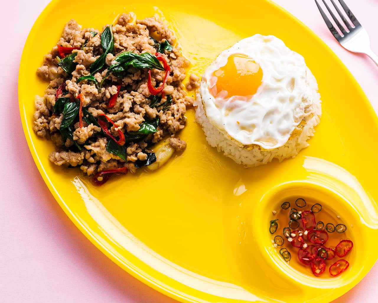 Holy basil chicken with fried egg