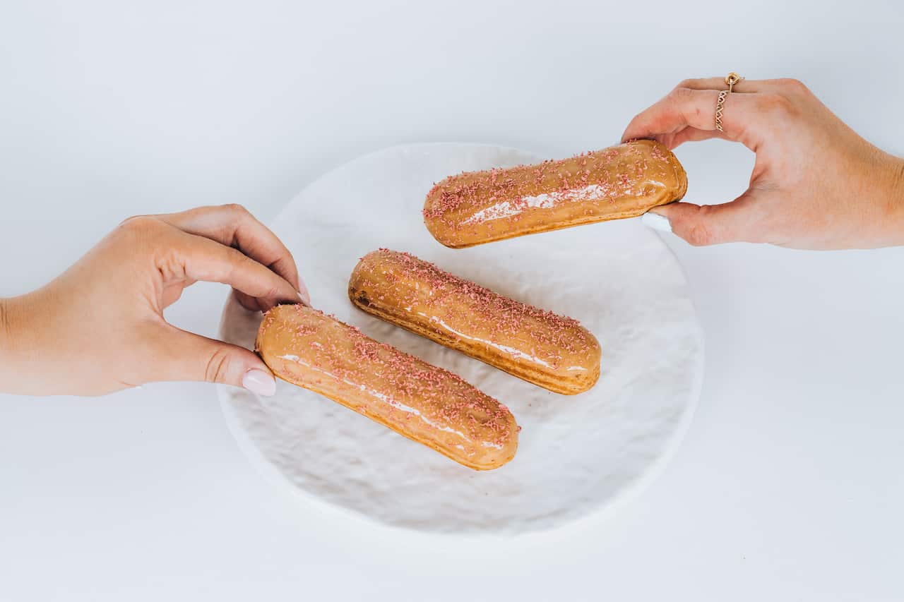 Madame & Yves eclairs