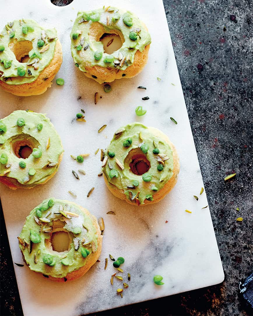 Baked vanilla and pea doughnuts