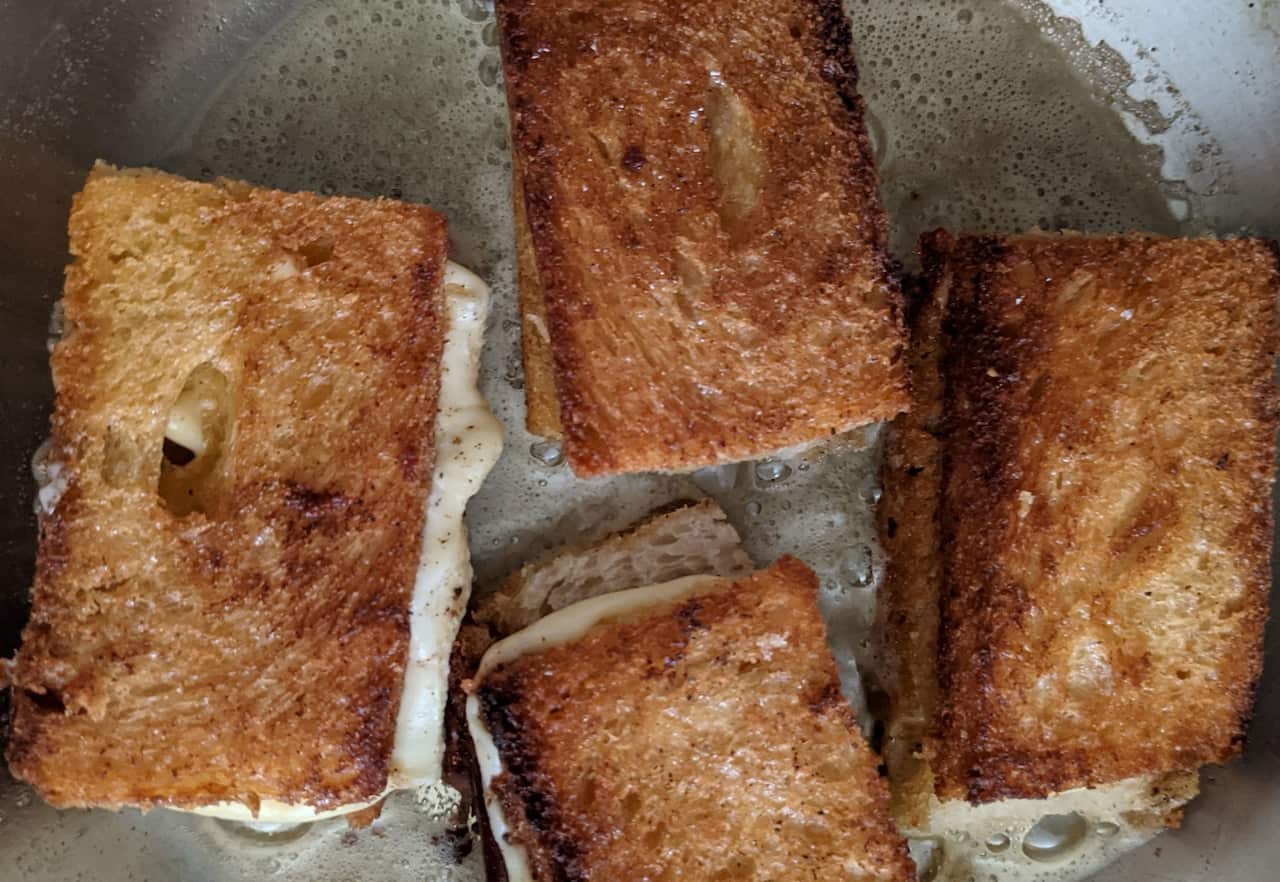 mozzarella sandwiches fried in butter