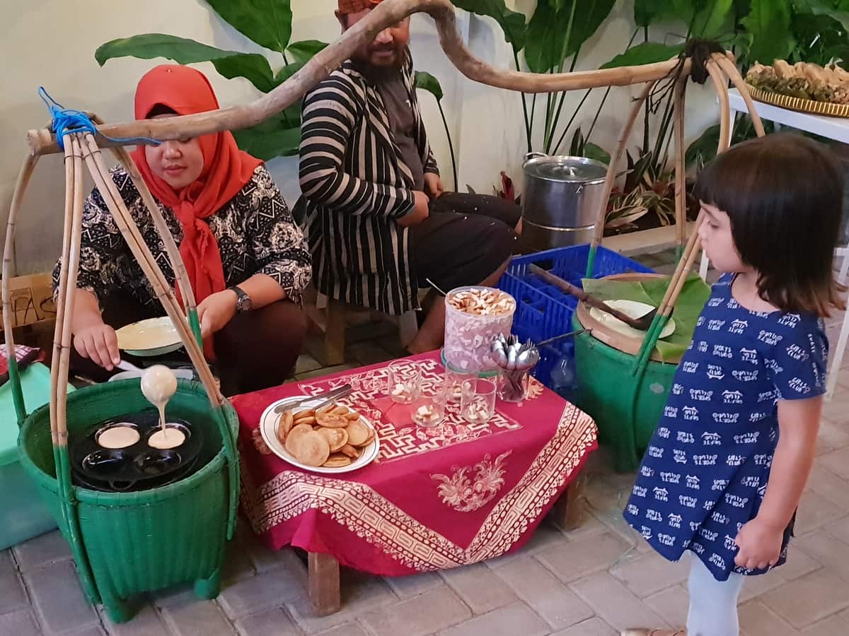 Indonesian high tea wedangan 