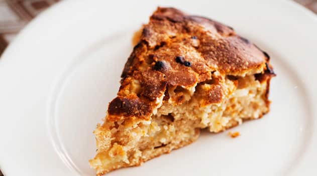 Mary_McDevitt's_apple_cake_1842587213