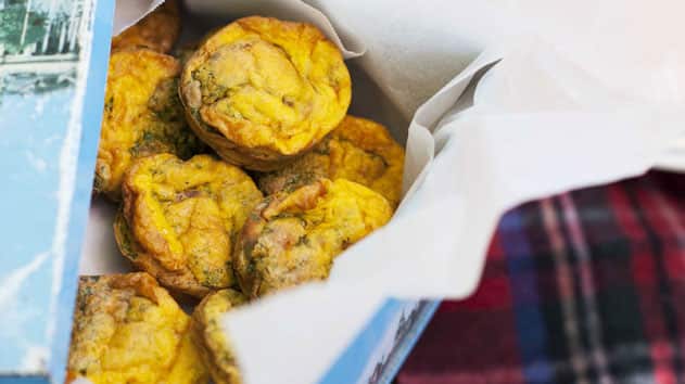 egg-and-prosciutto-pies_557160018