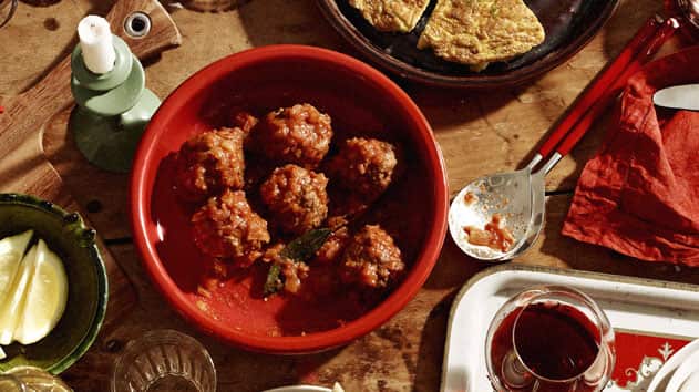 meatballs-in-spicy-sauce_1539896739