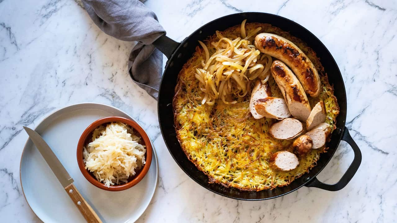 Rosti with sausages and sauerkraut