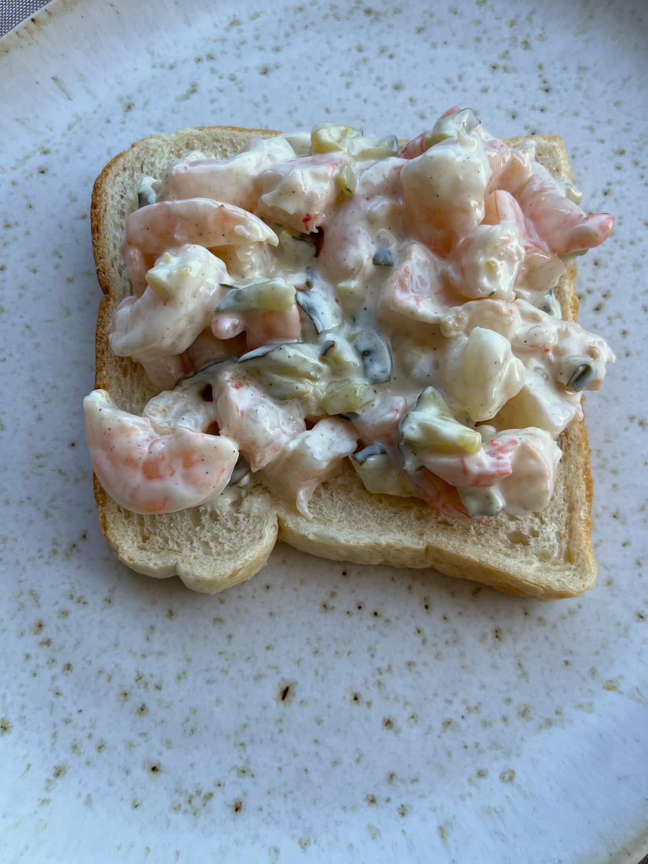 Shrimp sandwich (prawn sandwich)