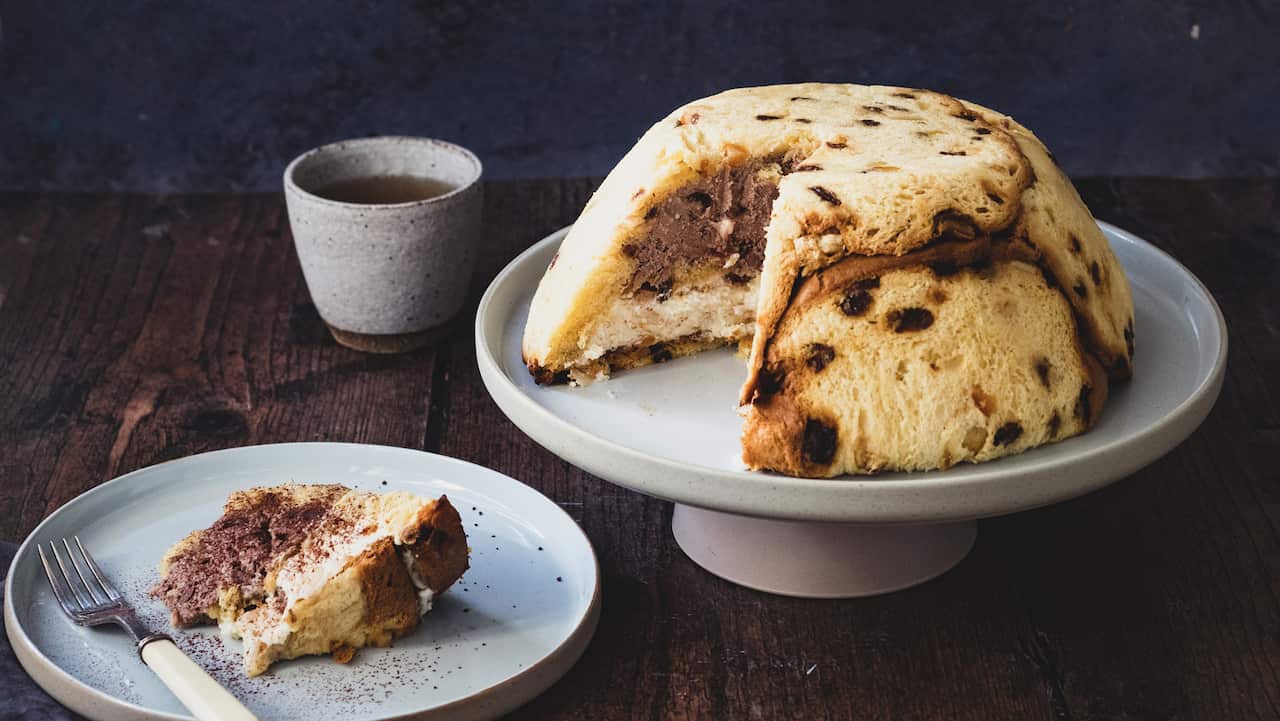 Double layered pannetone