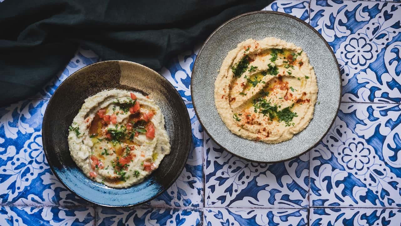 Hummus and babaganoush dips