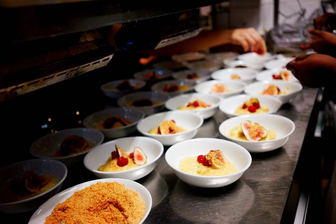 Mazi Mas mango dessert