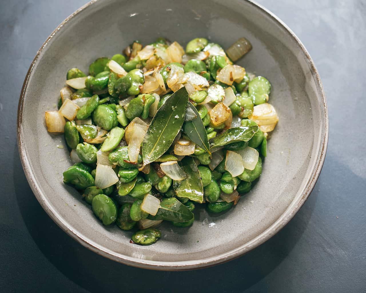 Italian sauteed broad beans