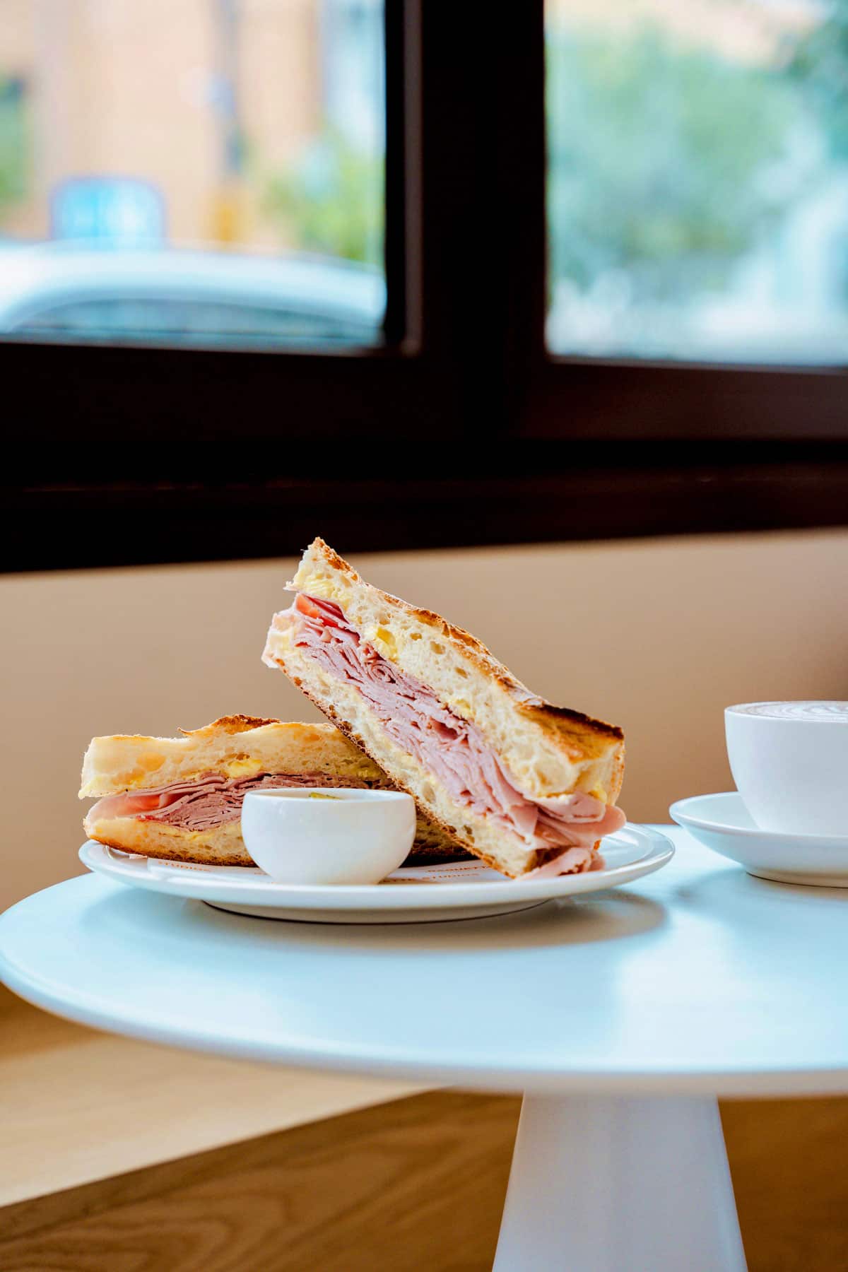 Jambon-beurre, Baguette Studios