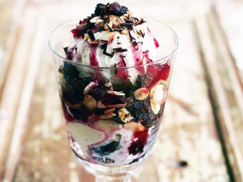 Jamie’s leftover Christmas pudding and ice cream sundae