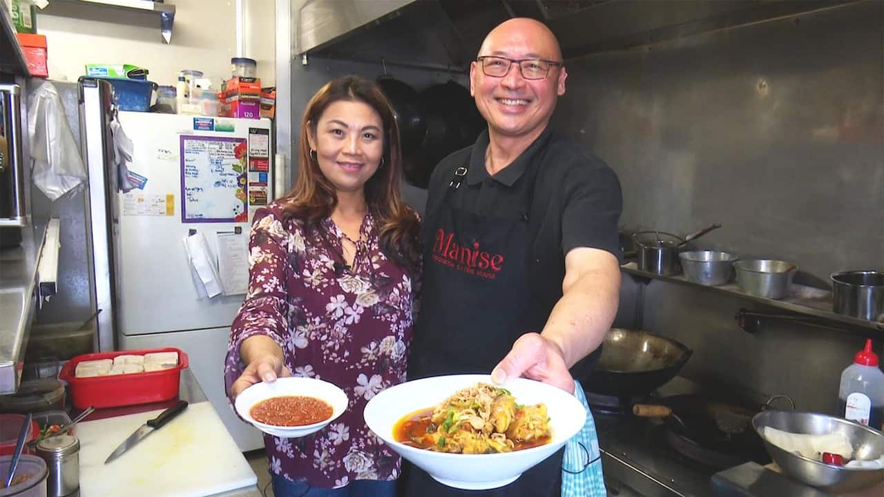 Joana and Ben Sirlien and Indonesian food at Manise Cafe.
