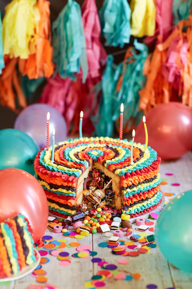 Juliet Sear piñata cake 