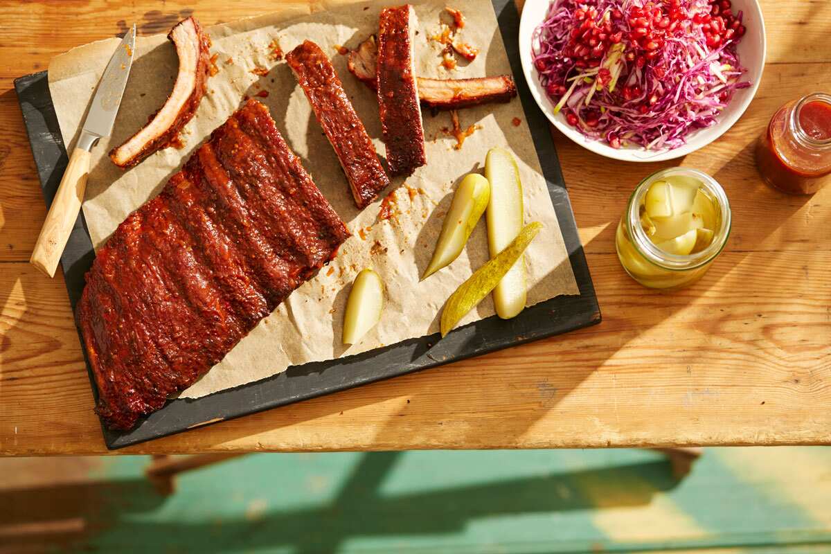 Kansas city-style pork ribs