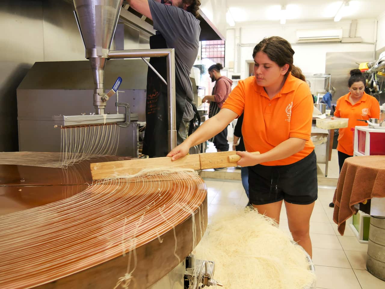 Knafeh Nabulseyeh machine