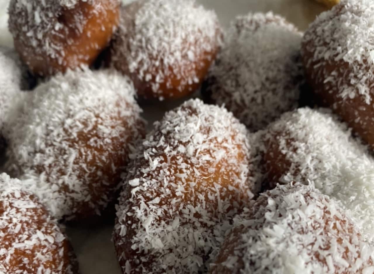 Cape Malay koeksisters.