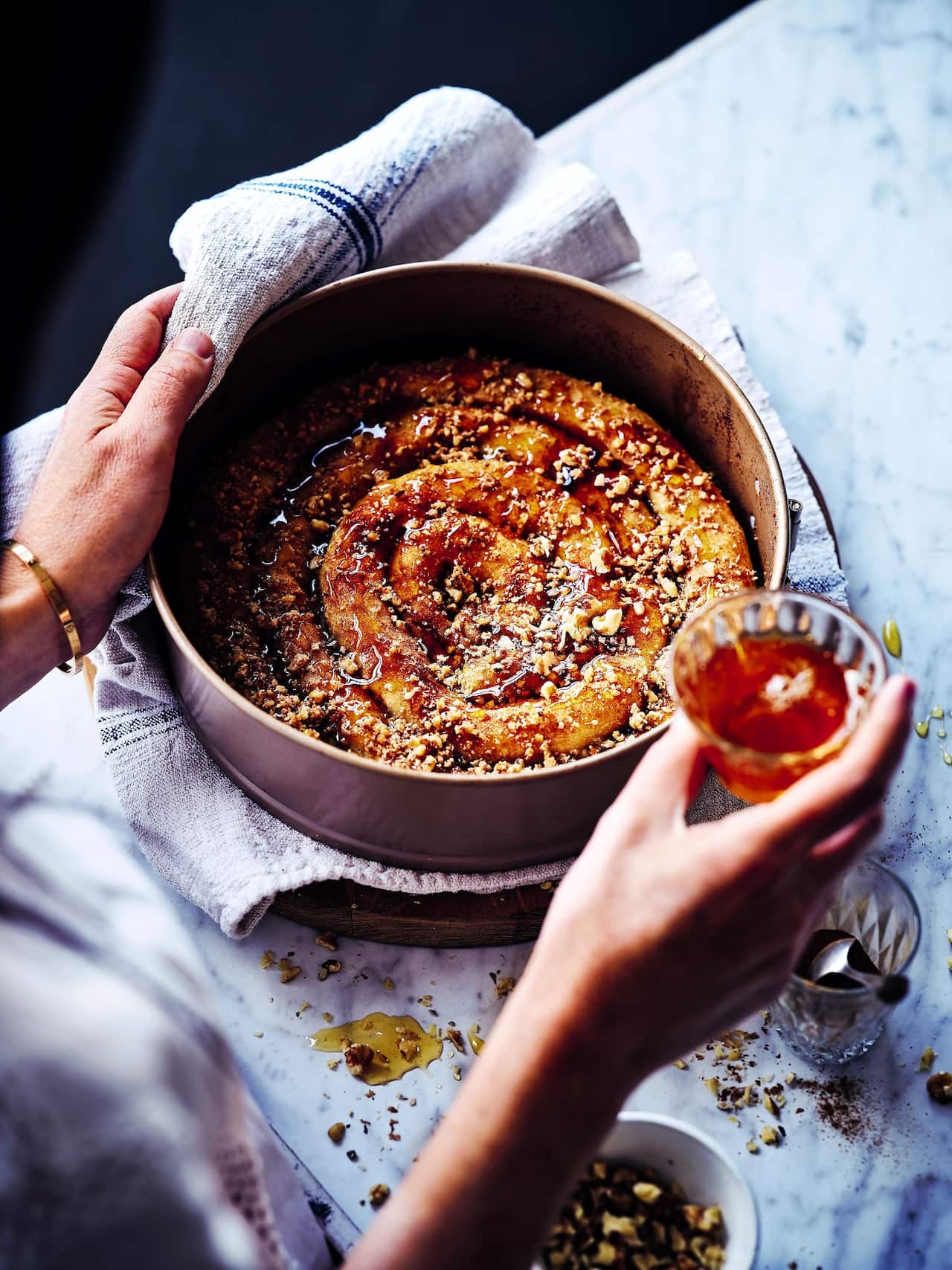 Pumpkin pie with walnut and honey (Kolokithopita)
