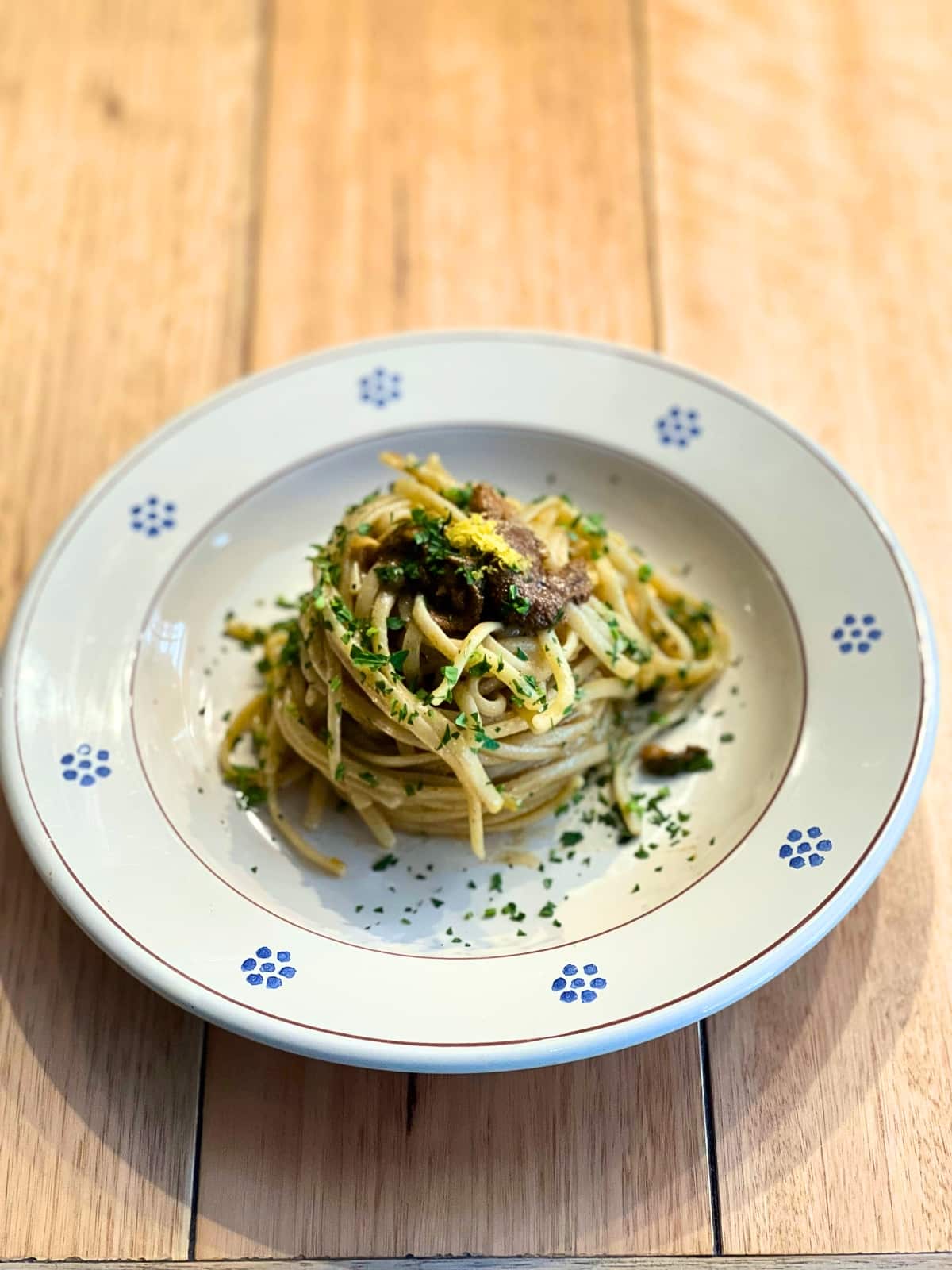 Sea urchin pasta 