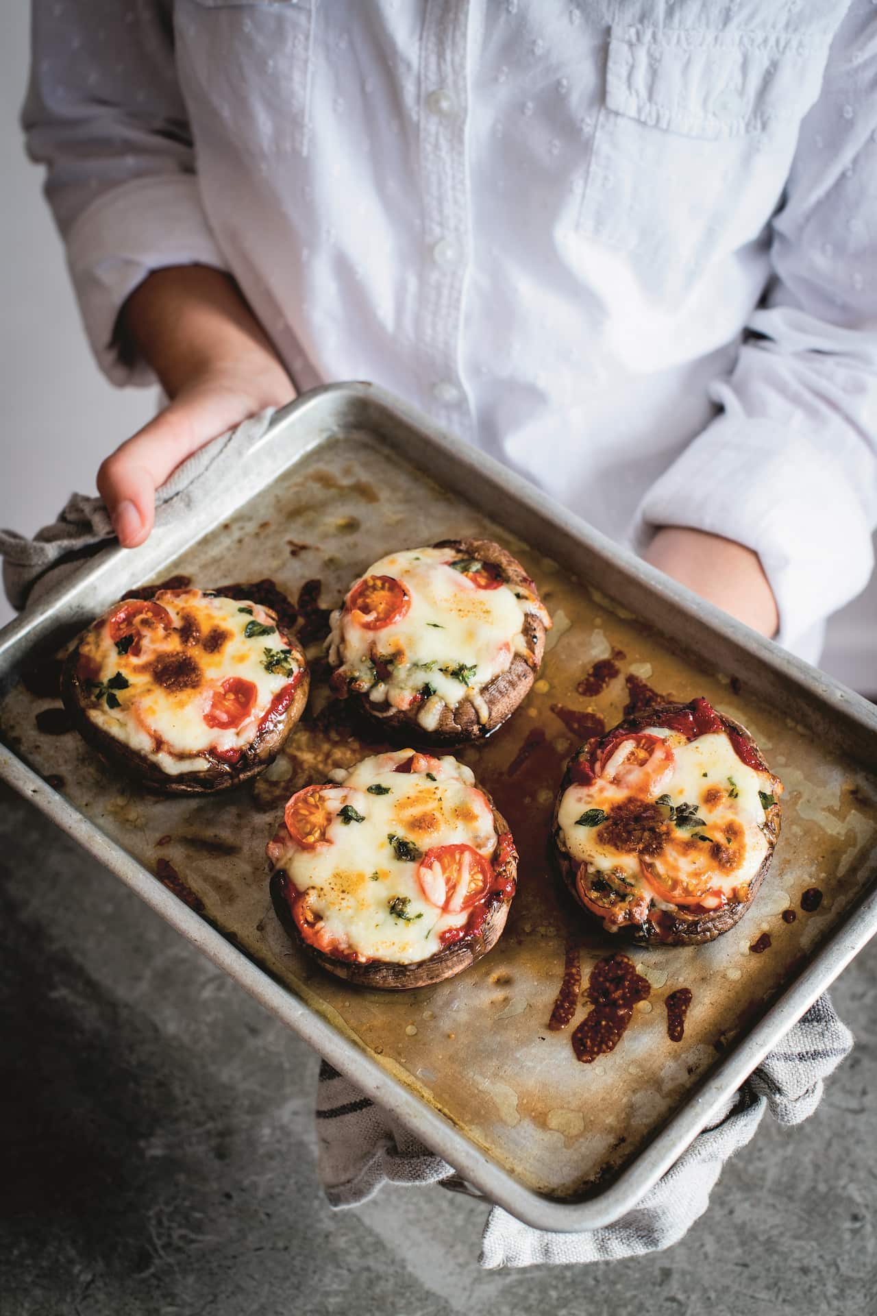 The recipe for these low-carb portobello mushrooms feature in the new cookbook, the Fast 800 Easy.