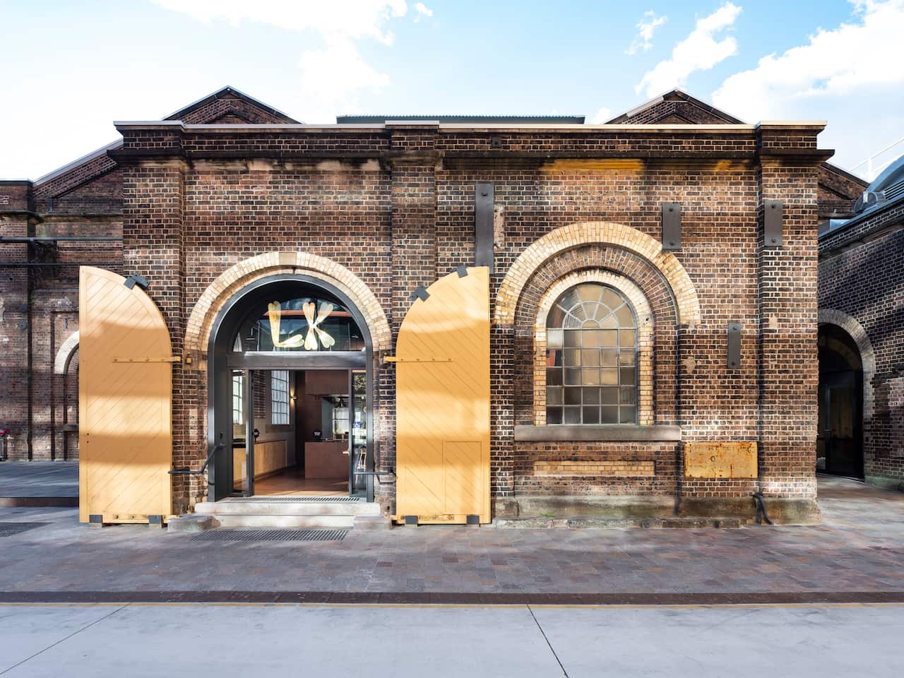 Lucky Kwong , located within two bays of a historic locomotive workshop, is a lunchtime ‘no-fuss’ Australian-Cantonese cafeteria-style eatery.