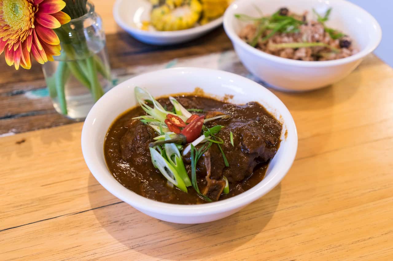 Mama Blu's Kitchen: goat curry