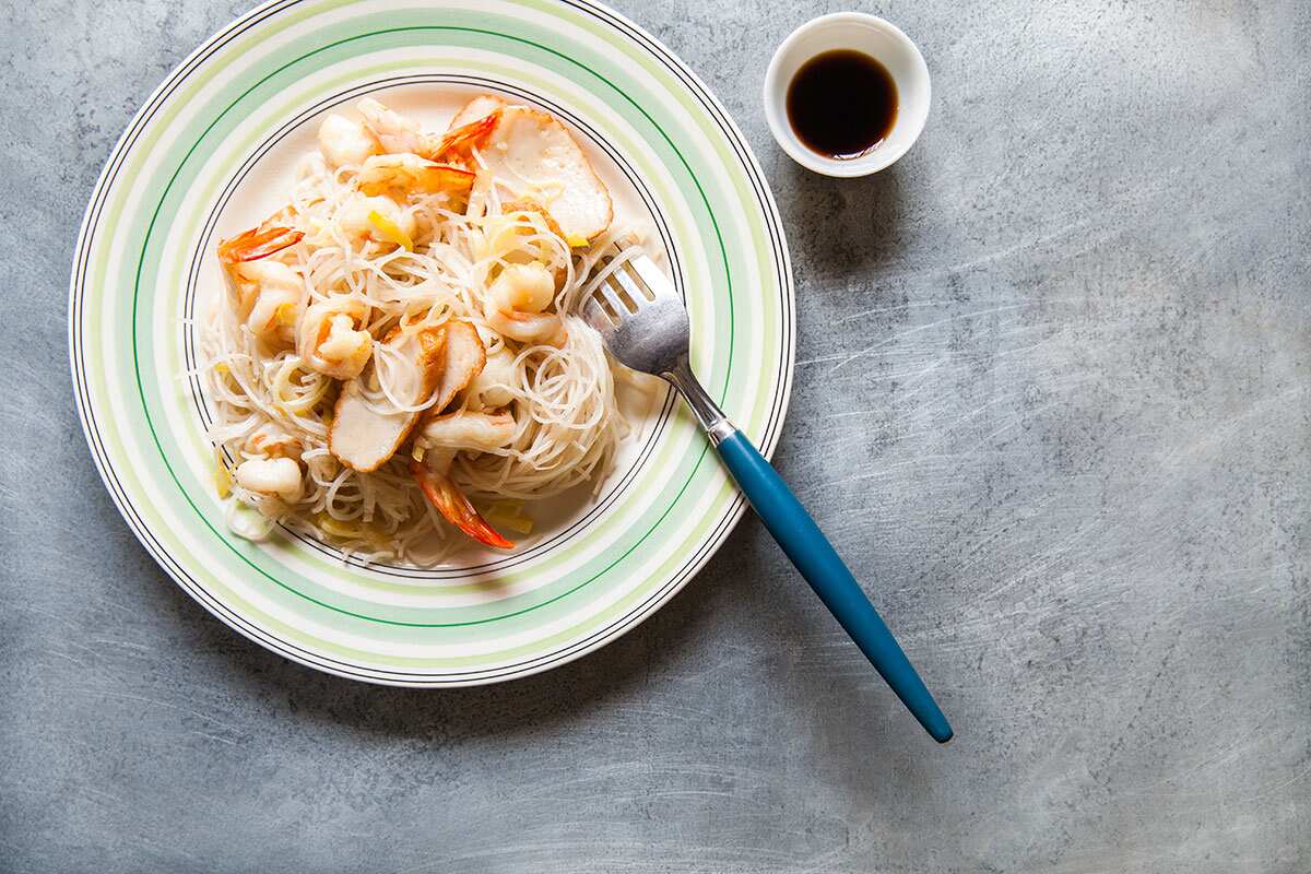 Mama's prawn and leek stir-fried noodles