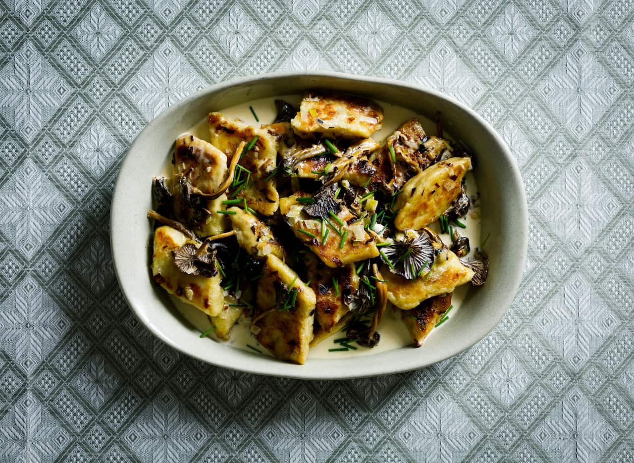 Potato whistles with chanterelles 